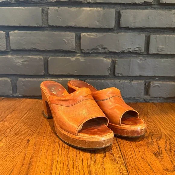 Vintage 1970s Cognac Leather Peep Toe Clogs Slides Mules Wood Platforms Size 7.5 - Picture 2 of 7